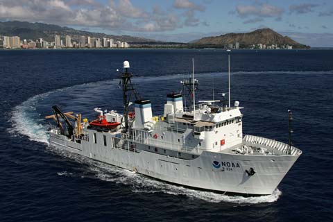 NOAA Hi'ialakai