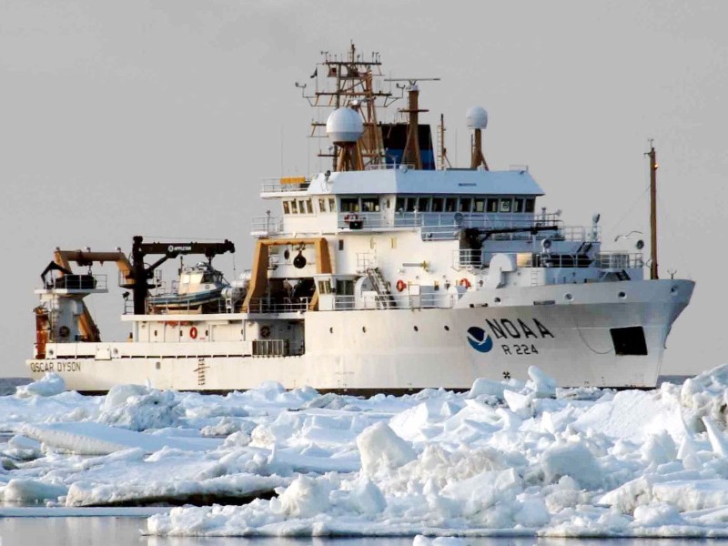 NOAA Oscar Dyson